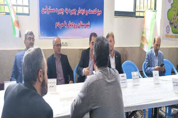برگزاری میز خدمت با حضور مدیرکل راهداری گیلان در رستم‌آباد رودبار