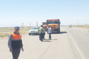 ببینید | گشت و کنترل ناوگان حمل و نقل عمومی مستقر در محور بوئین‌زهرا به قزوین توسط راهداران بوئین زهرا در استان قزوین