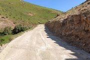 تسطیح و رگلاژ راه روستایی وزمان_ ککه وسان خورخوره توسط اداره راهداری و حمل و نقل  جاده‌ای دیواندره(کردستان)