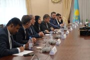 ببینید | دیدار وزیر راه و‌ شهرسازی جمهوری اسلامی ایران با وزیر اقتصاد ملی و معاون وزیر صنعت و ساخت و ساز جمهوری قزاقستان