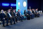 ببینید|نشست مشترک وزیر راه و‌شهرسازی با نورلان سورانبایف، وزیر حمل‌ونقل قزاقستان