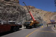 ببینید | گزارش تصویری از عملیات نصب توری بر روی ترانشه های ریزشی کوه در محور کرج کندوان محدوده سد امیرکبیر