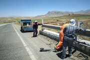 ببینید|عملیات ️ایمن سازی، نصب و مونتاژ گاردریل بر روی پل گردنه مله ماس در بزرگراه سردار شهید حاج محمد سعید ایزدی
