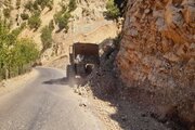ببینید| ️تداوم عملیات ریزش برداری محور باینگان به مرخیل شهرستان پاوه_استان کرمانشاه