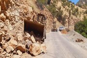 ببینید| ️تداوم عملیات ریزش برداری محور باینگان به مرخیل شهرستان پاوه_استان کرمانشاه
