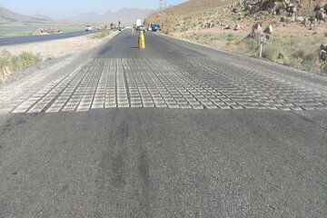 اجرای ۱۸ هزار متر شیار لرزاننده در محورهای مواصلاتی بروجن استان چهارمحال و بختیاری