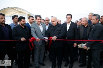 ببینید | بهره‌برداری ۲۵ کیلومتر از باند دوم محور سیرجان ـ قطروئیه با حضور مدیرعامل شرکت ساخت و توسعه