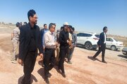 ببینید| بازدید نماینده مردم حوزه سیستان در مجلس شورای اسلامی و مدیران کل دیوان محاسبات و راه و شهرسازی سیستان و بلوچستان از پروژه بزرگراه زابل–دوست‌محمد