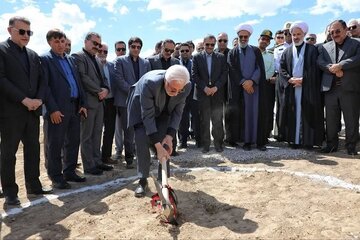 ویدیو | آغاز عملیات اجرایی تیرپارک «راه ابریشم» در کنارگذر شمالی بجنورد (احداث توقفگاه ناوگان سنگین)