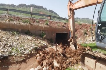 برخورد قاطع راهداران بروجن با متخلفان ریختن نخاله/۸۰۰ تن زباله ساختمانی جمع‌آوری شد