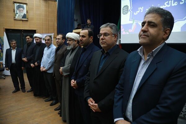ببینید| برگزاری آیین واگذاری رایگان اسناد مالکیت به ساکنان لالی در خوزستان با مساعدت وزیر راه و شهرسازی