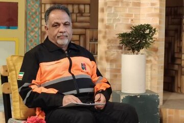 جلال زاده.jpg