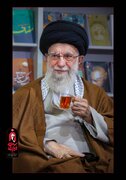 ببینید| خادم ملت؛ مروری بر قاب‌های ماندگار رهبر شهید انقلاب (2)