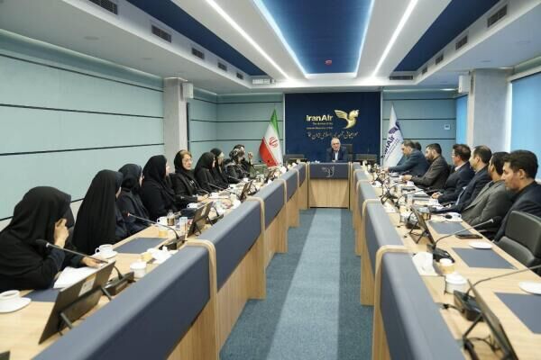 مدیرعامل "هما" بر تداوم حمایت از خانواده‌های شهدا تأکید کرد
