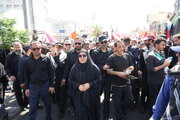 ببینید | حضور وزیر راه و شهرسازی در مراسم تشییع پیکر رهبر شهید ایران