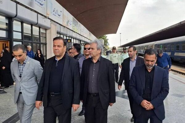 تمهیدات راه‌آهن برای میزبانی از زائران مراسم تشییع رهبر شهید در مشهد بررسی شد