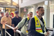 گزارش تصویری| ورود زائران ترکیه برای شرکت 
در مراسم تشییع رهبر شهید انقلاب از پایانه مرزی بازرگان