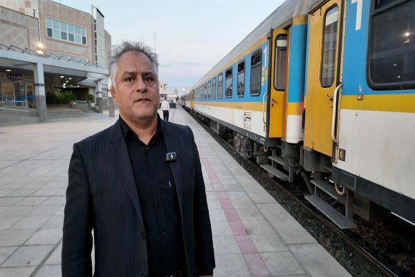 بیش از ۴۰۰۰ زائر زنجانی از طریق ناوگان حمل‌ونقل عمومی جاده‌ای و ریلی به تهران و مشهد اعزام شدند