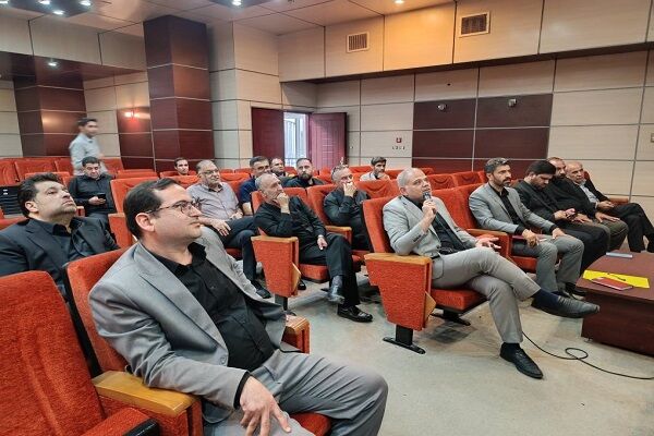 برگزاری نشست هماهنگی جابه‌جایی عزاداران و زائران مراسم تشییع رهبر شهید در مشهد مقدس