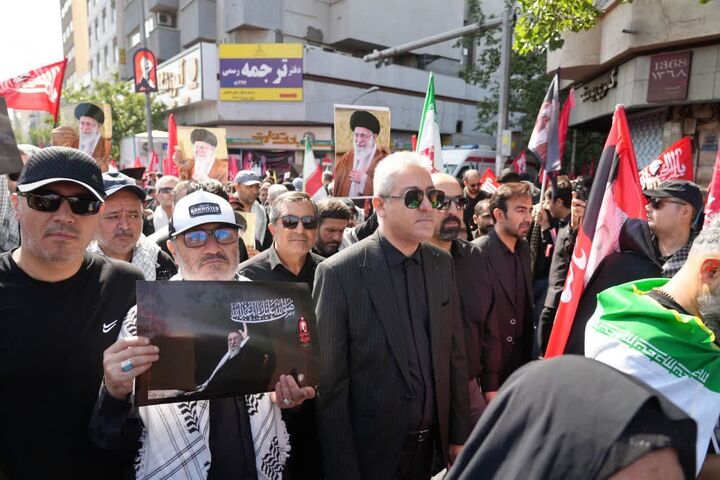 ببینید| بدرقه «قائد شهید»؛ میعادگاه ارادت کارکنان راه و شهرسازی آذربایجان‌غربی