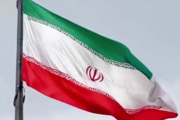 ویدیو| تداوم خدمت‌رسانی راهداری بندر خمیر برای ارتقاء ایمنی و بهسازی راه‌ها