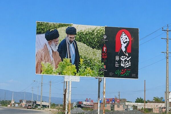 جاده های بوشهر مزین به تمثال آقای شهید ایران شد