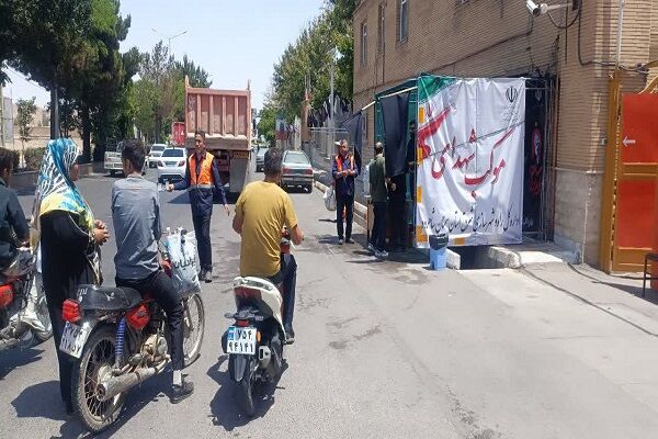 ببینید| برپایی موکب شهدای اداره کل راه و شهرسازی شرق استان سمنان (شاهرود) در خدمت‌رسانی به زائران و عزاداران رهبر شهید