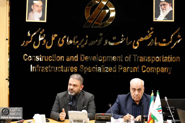 ببینید | نشست مدیرعامل شرکت ساخت و توسعه با رضا جباری، نماینده مردم لالی، مسجدسلیمان و هفتگل در مجلس شورای اسلامی