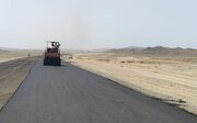 ببینید| آغاز عملیات آسفالت ۲۶ کیلومتر بزرگراه در شمال سیستان وبلوچستان