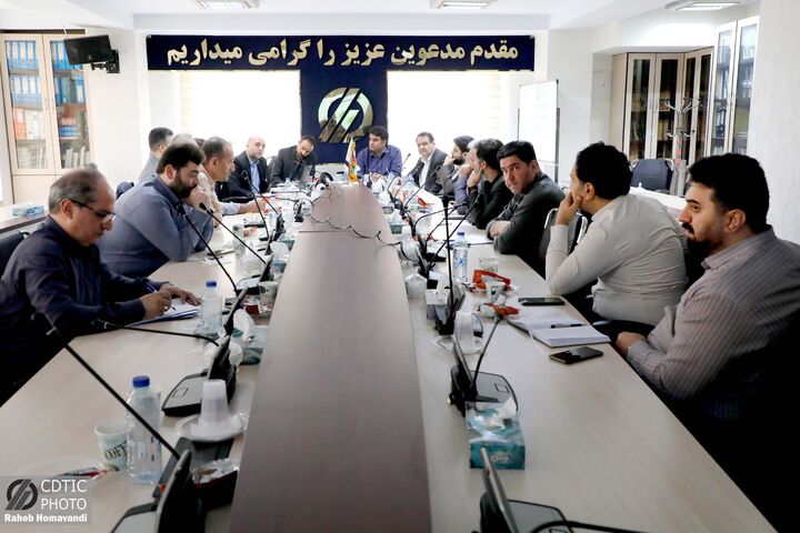 ببینید |  برگزاری نشست کنترل پروژه آزادراه‌ها