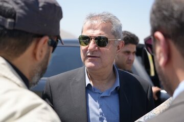 ببینید| بازدید مدیرعامل سازمان ملی زمین و مسکن از اراضی طرح احداث توسعه شهرک سیلوانا و شهرک شمس حاجیان شهرستان ارومیه