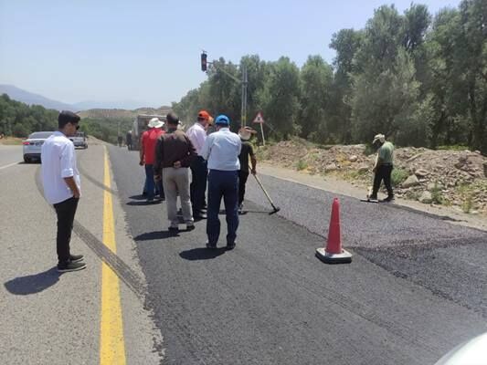 آغاز عملیات اجرایی لایه حفاظتی «اسلاری‌سیل» در محورهای مواصلاتی طارم استان زنجان
