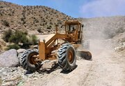 ببینید/ اجرای عملیات تسطیح راه روستایی پاقلعه شهربابک در استان کرمان
