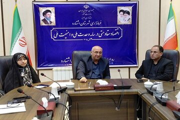 نشست مشترک مشاور استاندار و مدیرکل  امور بانوان و خانواده استانداری البرز، مدیرکل راه و شهرسازی استان البرز و فرماندار اشتهارد؛ تاکید بر تعیین تکلیف اراضی و تسریع در اجرای نهضت ملی مسکن