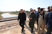 ببینید| بازدید رئیس ستاد مرکزی اربعین کشور به همراه استاندار و مدیرکل راه و شهرسازی خوزستان از پل کنار گذر سوسنگرد