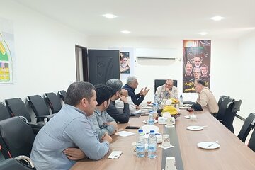 ببینید| نشست مشترک معاون سازمان ملی زمین و مسکن با پیمانکاران و مشاوران طرح نهضت ملی مسکن شوشتر