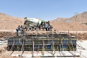 ویدیو | عملیات بتن‌ریزی احداث تقاطع غیرهمسطح ۱۵ خرداد مهدیشهر استان سمنان