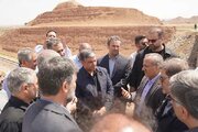 ببینید :  بازدید نایب‌رئیس مجلس شورای اسلامی و معاون وزیر و رئیس سازمان راهداری و حمل‌ونقل جاده‌ای کشور از پروژه احداث باند دوم محور اردبیل - سرچم