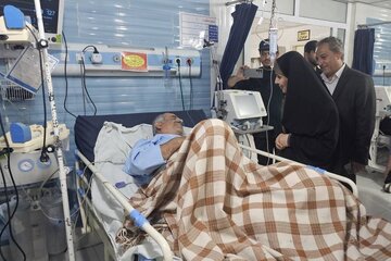 وزیر عیادت