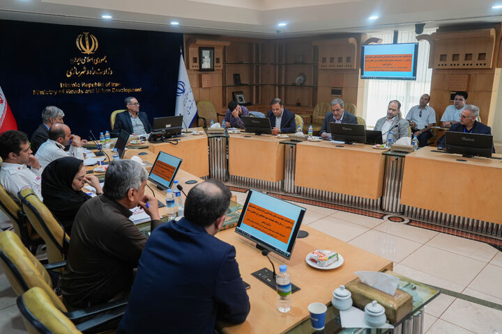 ببینید|نشست کمیته حمل و نقل سوخت اربعین