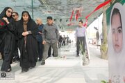 ببینید| ادای احترام وزیر راه و شهرسازی و معاونان وزیر به شهدای حادثه مدرسه شجره طیبه میناب