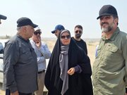 ببینید | بازدید وزیر راه و شهرسازی از پل درحال احداث مهران درمسیر بندر خمیر به بندر لنگه در هرمزگان