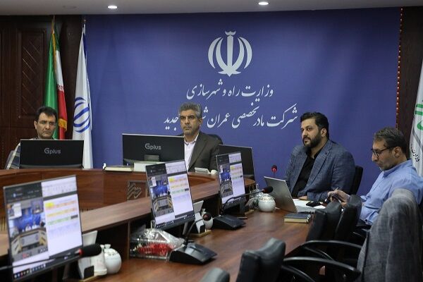 بررسی آخرین وضعیت اجرای طرح نهضت ملی مسکن در شهرهای جدید صدرا و مهستان/ تأکید بر تسریع عملیات اجرایی و تعیین تکلیف پروژه‌های اولویت‌دار