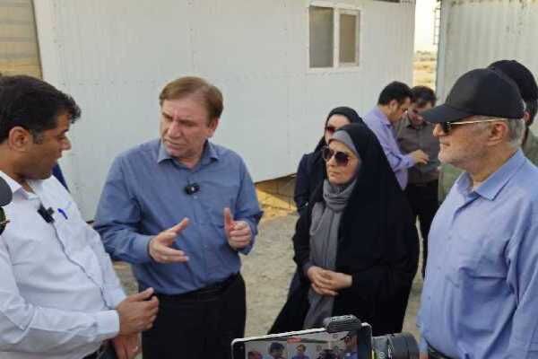 آغاز عملیات اجرایی مدرسه ۶ کلاسه مجموعه ۳۴۰ واحدی طرح نهضت ملی مسکن شهر برازجان با حضور وزیر راه و شهرسازی