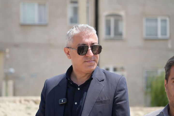 ببینید|  بازدید مشترک مدیرکل راه و شهرسازی و مدیرکل بنیاد مسکن آذربایجان غربی از سایت ۴.۵ هکتاری نهضت ملی مسکن در تکاب