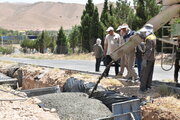 استمرار عملیات اجرایی تقاطع غیرهمسطح بیمارستان خرداد مهدیشهر استان سمنان در روزهای گرم تابستان