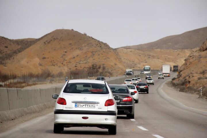 بیش از ۳ میلیون و ۶۸۷ هزار تردد بین‌استانی در محورهای استان سمنان طی تیرماه ثبت شد