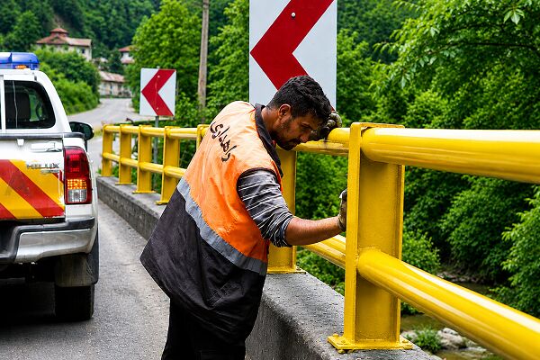 نصب بیش از3 هزار تابلوی ایمنی، پیام‌آور امنیت در راه‌های مازندران