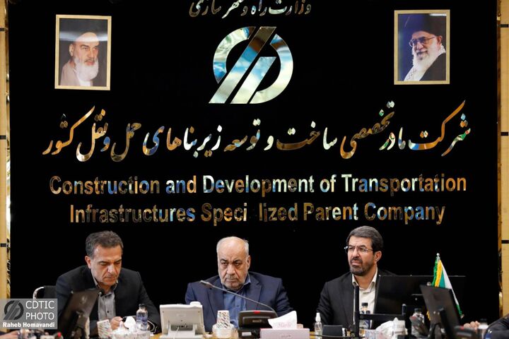 ببینید|  نشست بررسی روش تأمین منابع مالی  تعریض آزادراه ساوه–همدان
