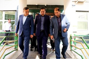 دکتر
